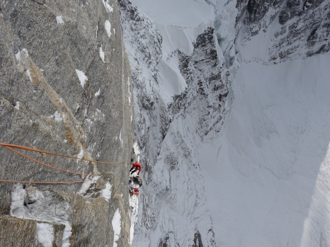 Photo: Stephan Siegrist - Cerro Kishtwar